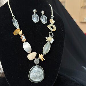Beach Seaglass Style Necklace + Stud Earrings on Beige Cord NWOT Silver Tone